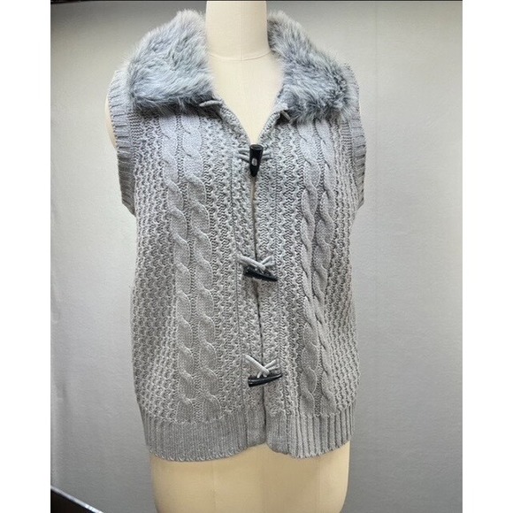 Jackets & Blazers - Yarn Art Womens Faux Fur Gray Fall/Winter Vest Sweater Cardigan Cable Knit L